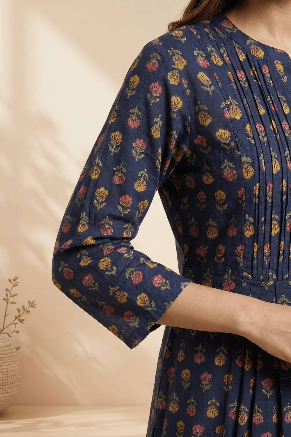 Noorika Pintuck Cotton Kurta