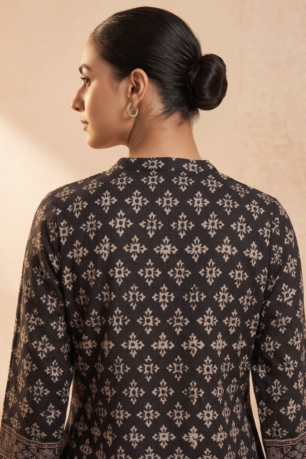 Noor-e-Siyah Hand Ajrakh Cotton Dobby Kurta